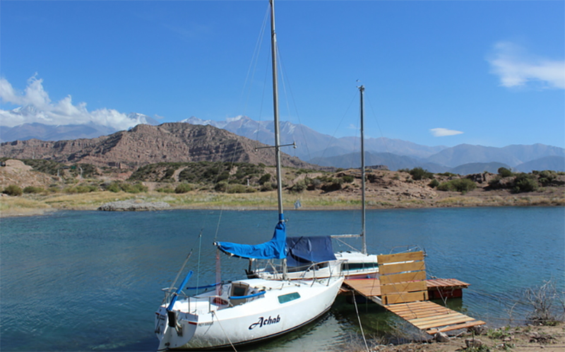 Velero, Lago Potrerillos,